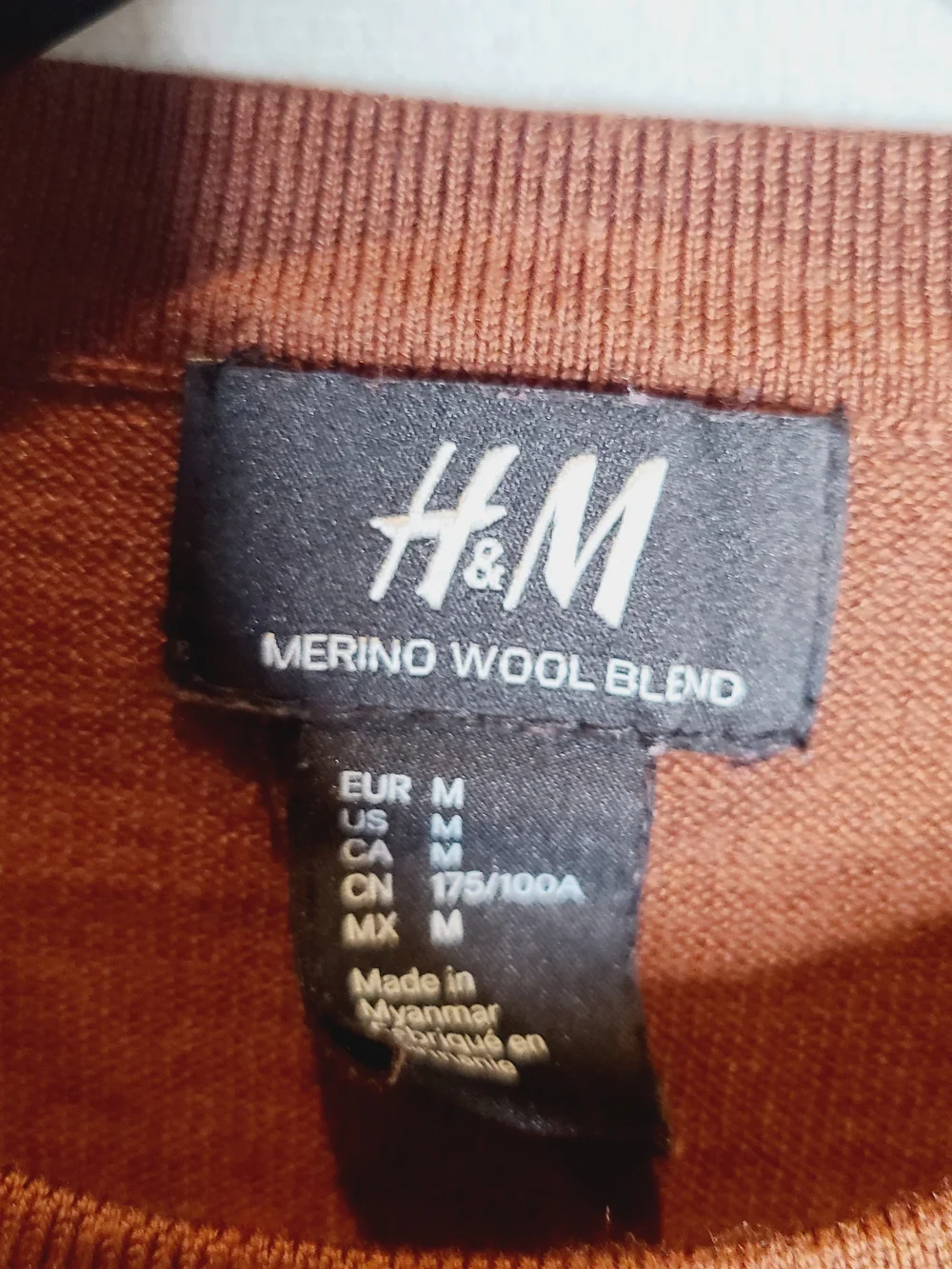 H&M Men's Crewneck Sweater in Copper Brown